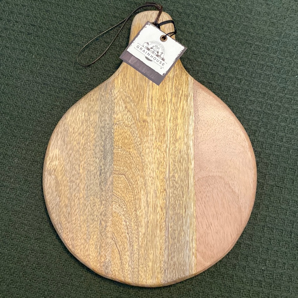 NWT- The Grainhouse Cutting Board